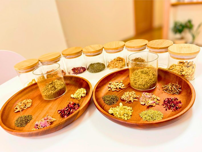 【癒しの香り】よもぎ＆ハーブパック作り